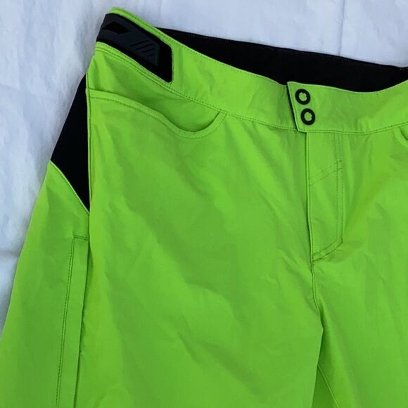 NEW men’s Enduro lime green bike shorts size 38 - Picture 7 of 10